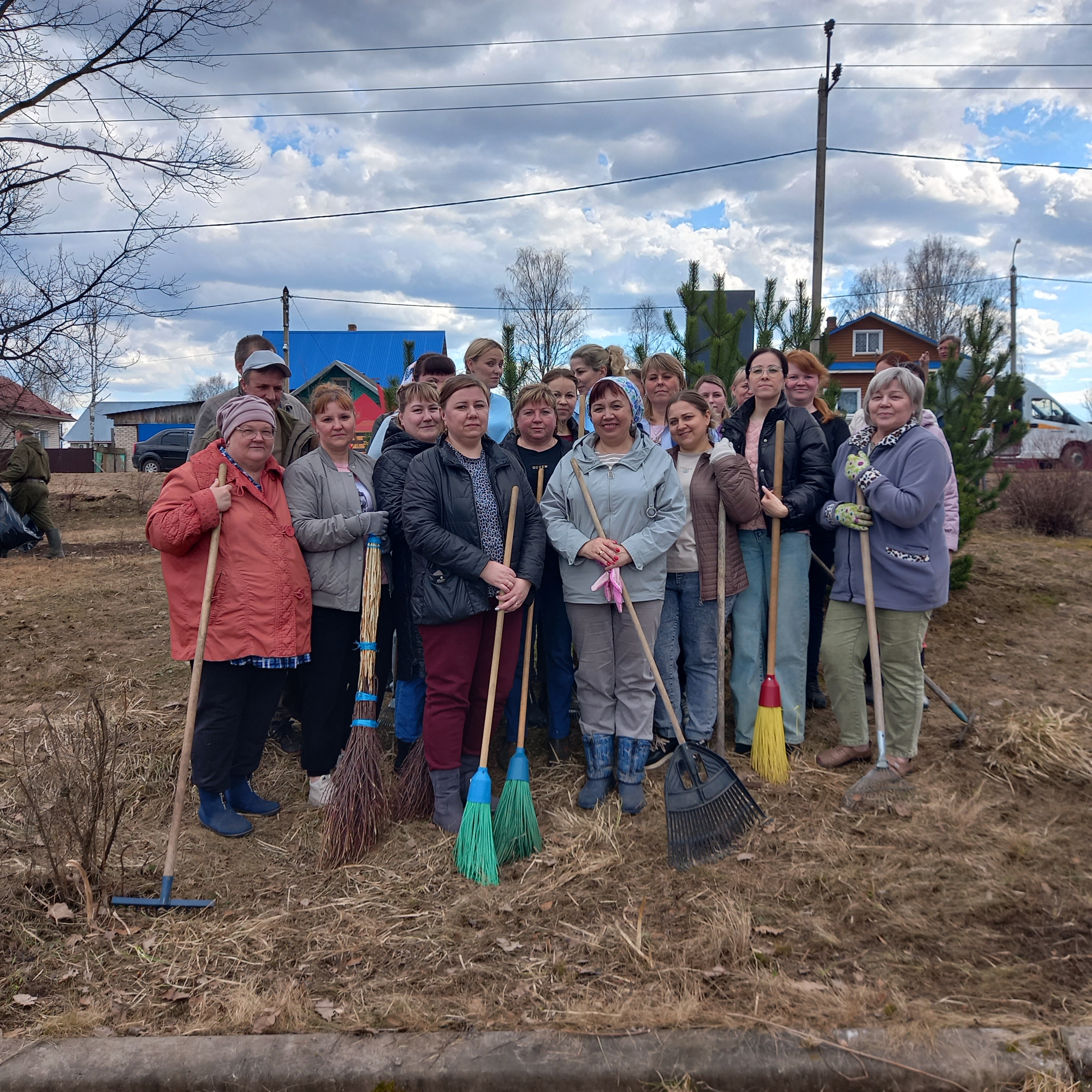 17 апреля состоялся первый в Никольске субботник