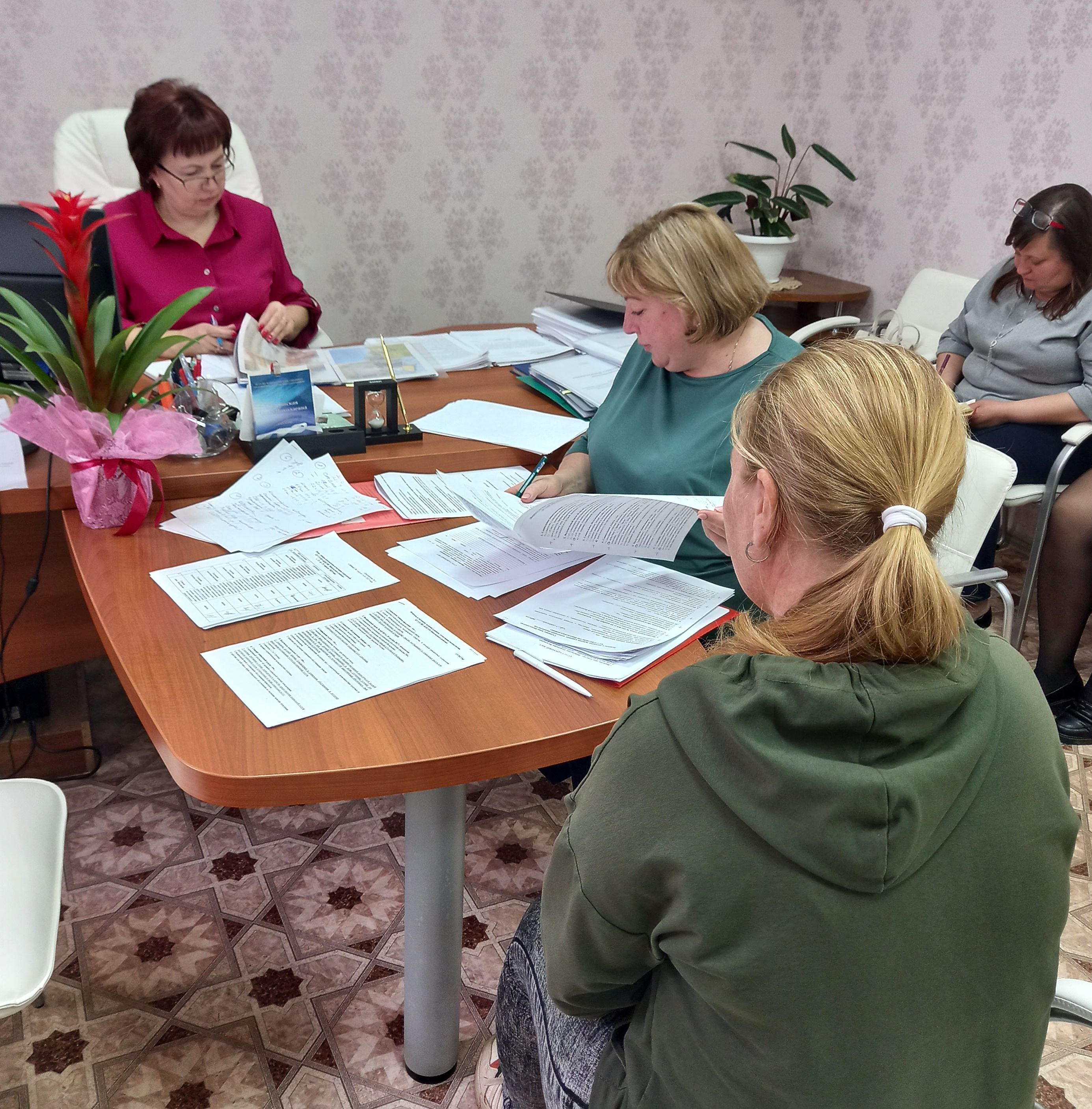 14 социальных работников аттестовались на этой неделе