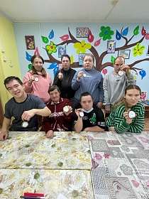 Новогодние игрушки